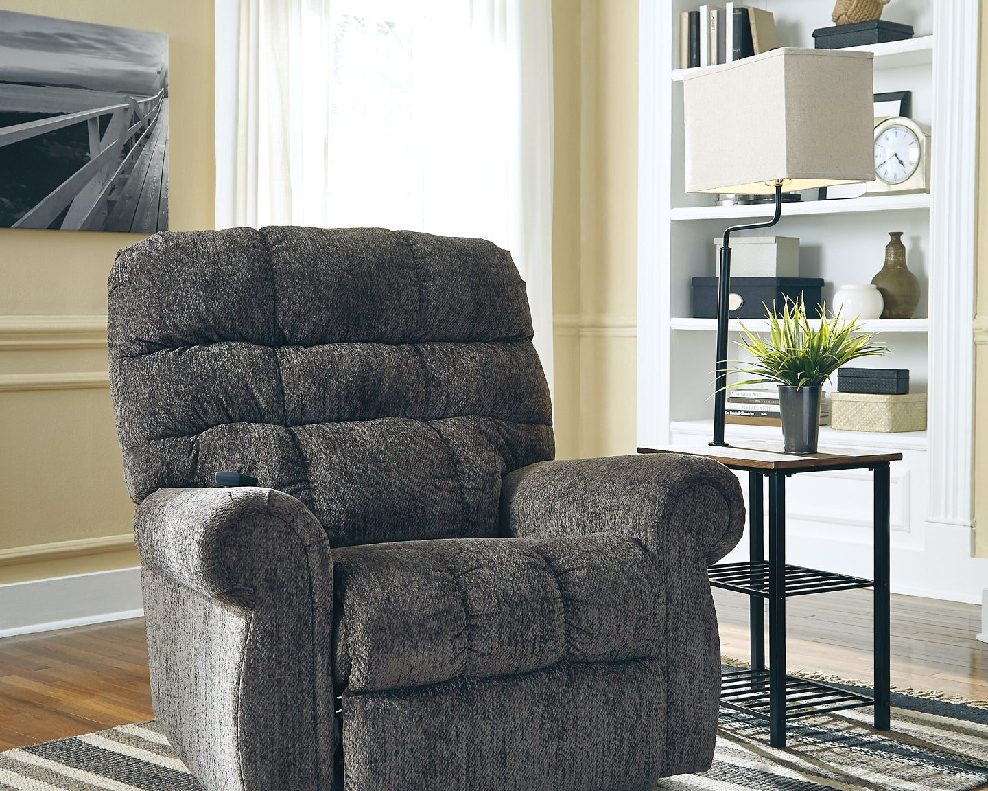 Shianne Metal Tray Lamp (1/CN) - Discount Furniture Connection