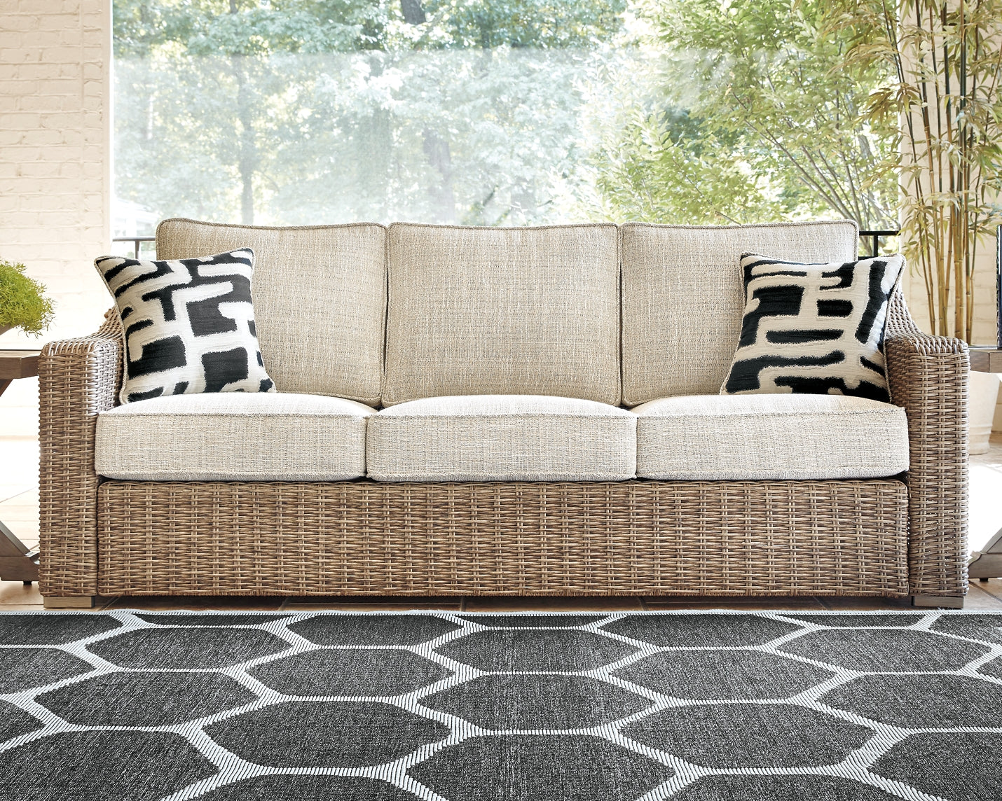Beachcroft Sofa with Cushion - Discount Furniture Connection