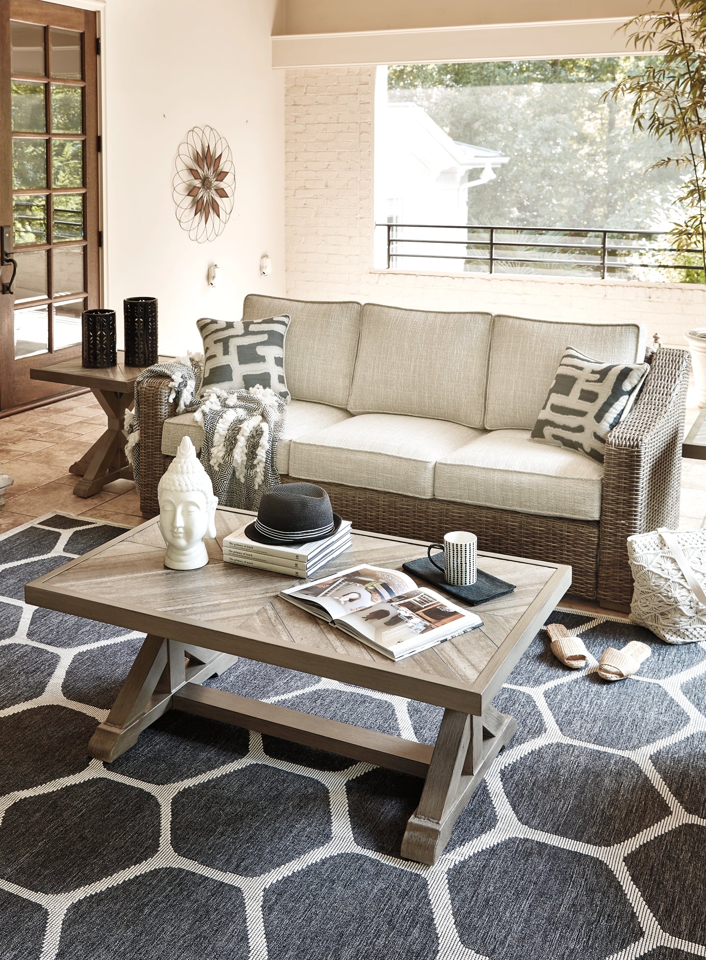 Beachcroft Sofa with Cushion - Discount Furniture Connection