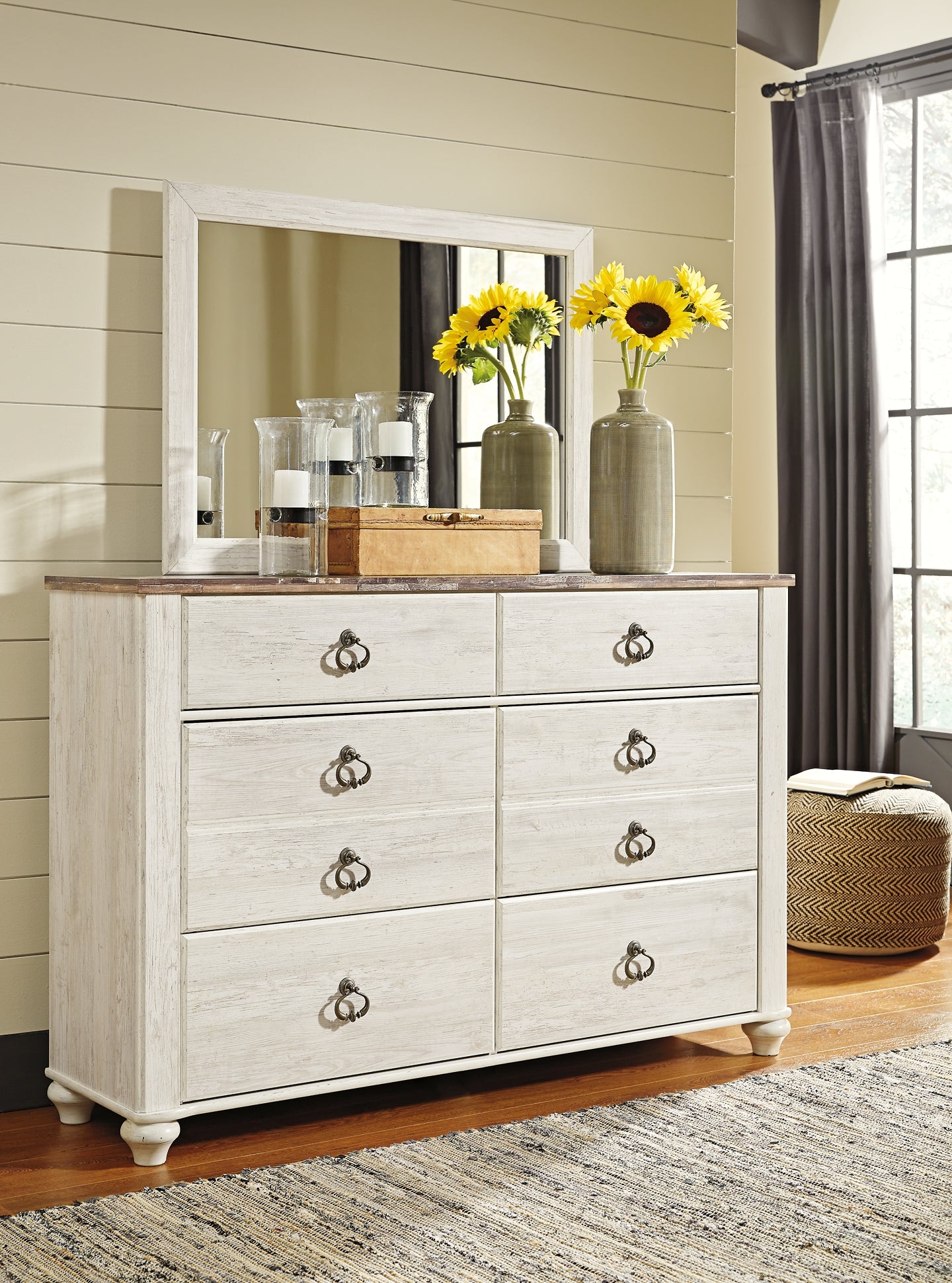 Willowton Dresser and Mirror - Discount Furniture Connection