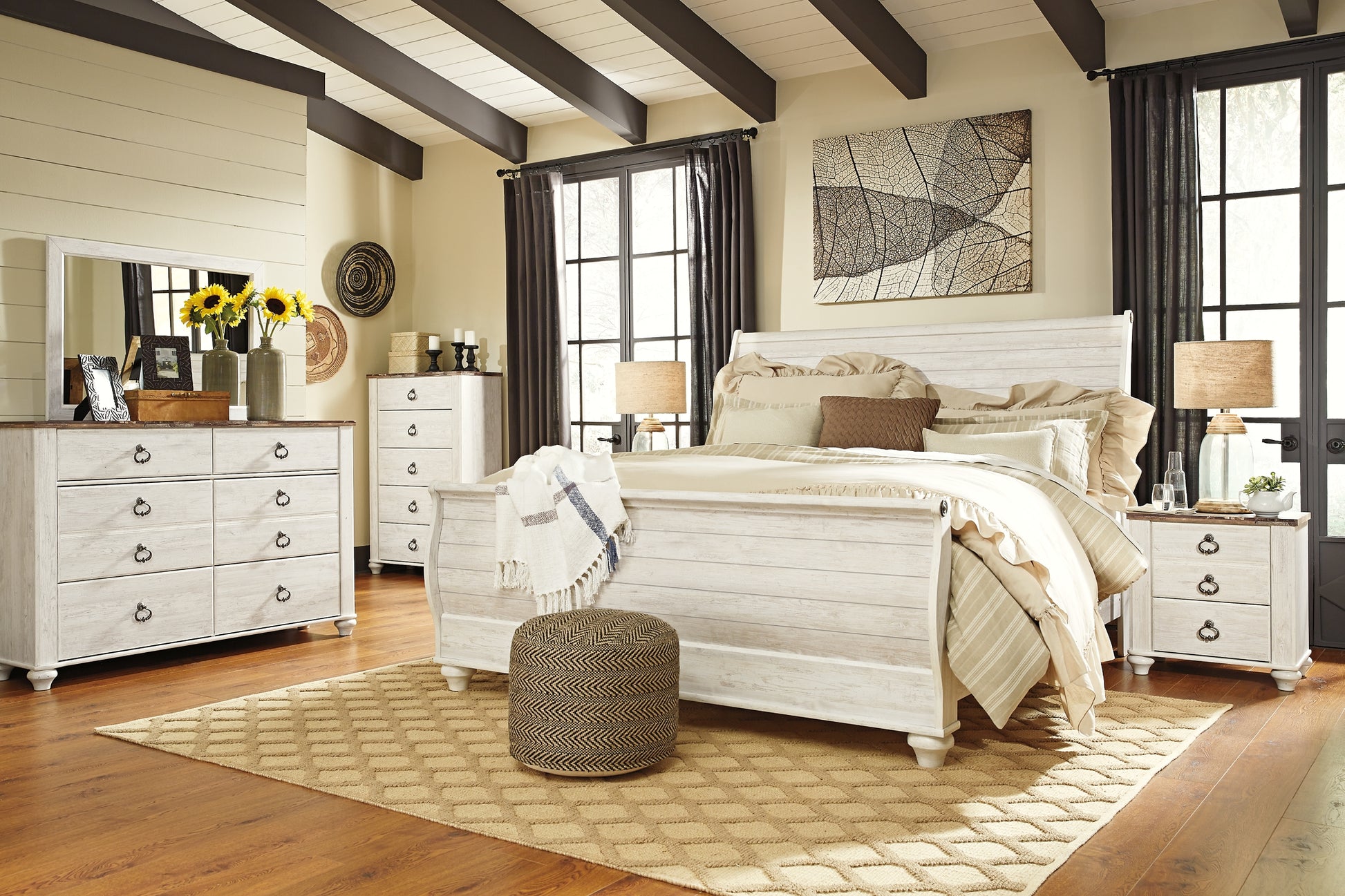 Willowton Five Drawer Chest - Discount Furniture Connection