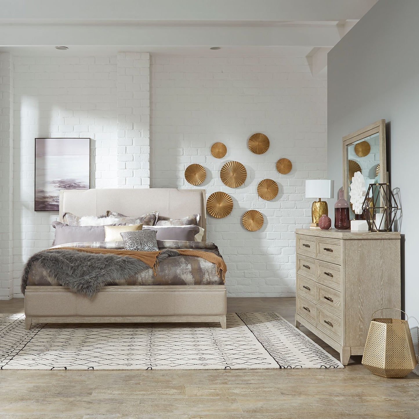 Queen Uph Bed, Dresser & Mirror