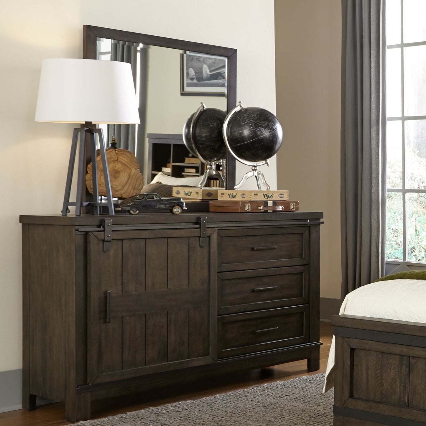 Dresser & Mirror