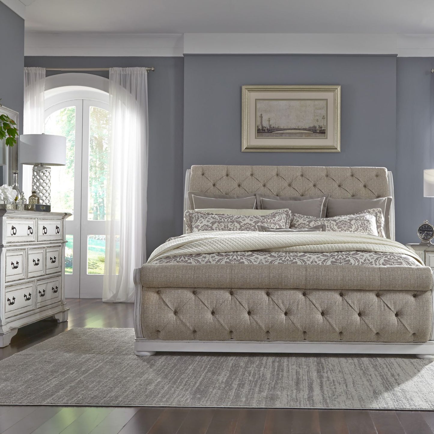 Queen Uph Sleigh Bed, Dresser & Mirror
