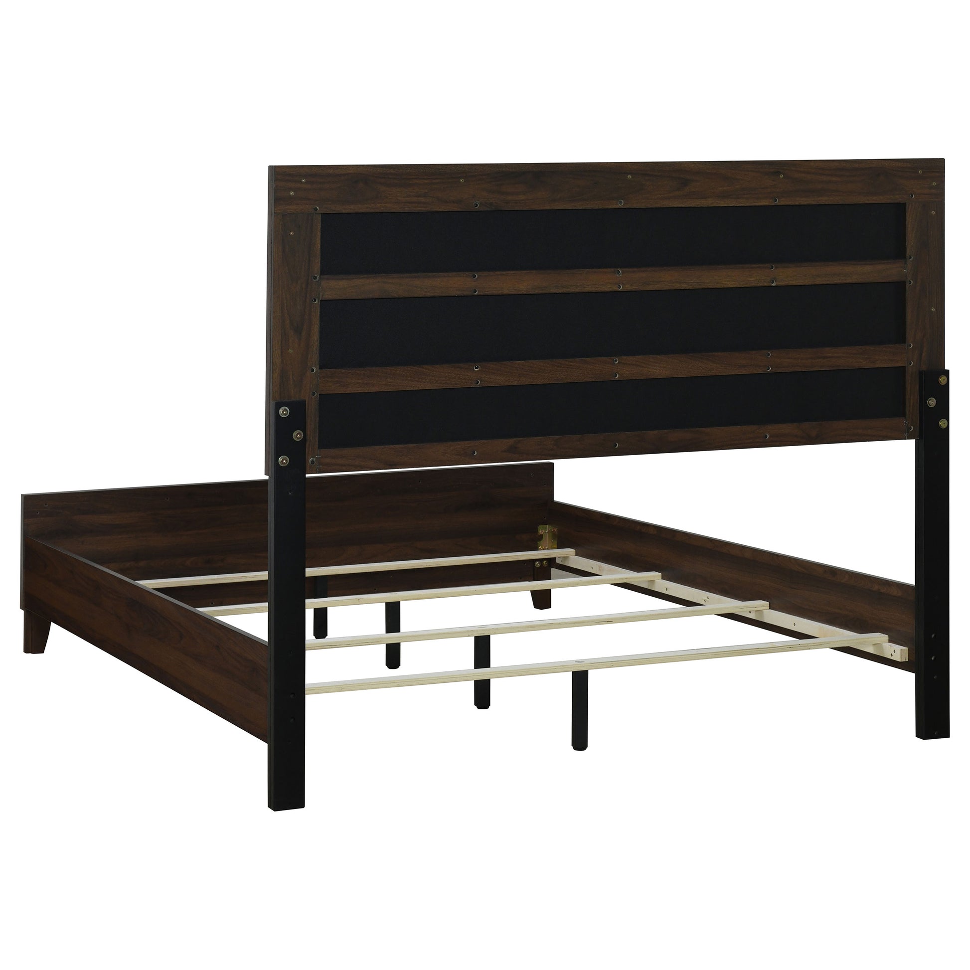 Welsley 5-piece Queen Bedroom Set Walnut - Discount Furniture Connection