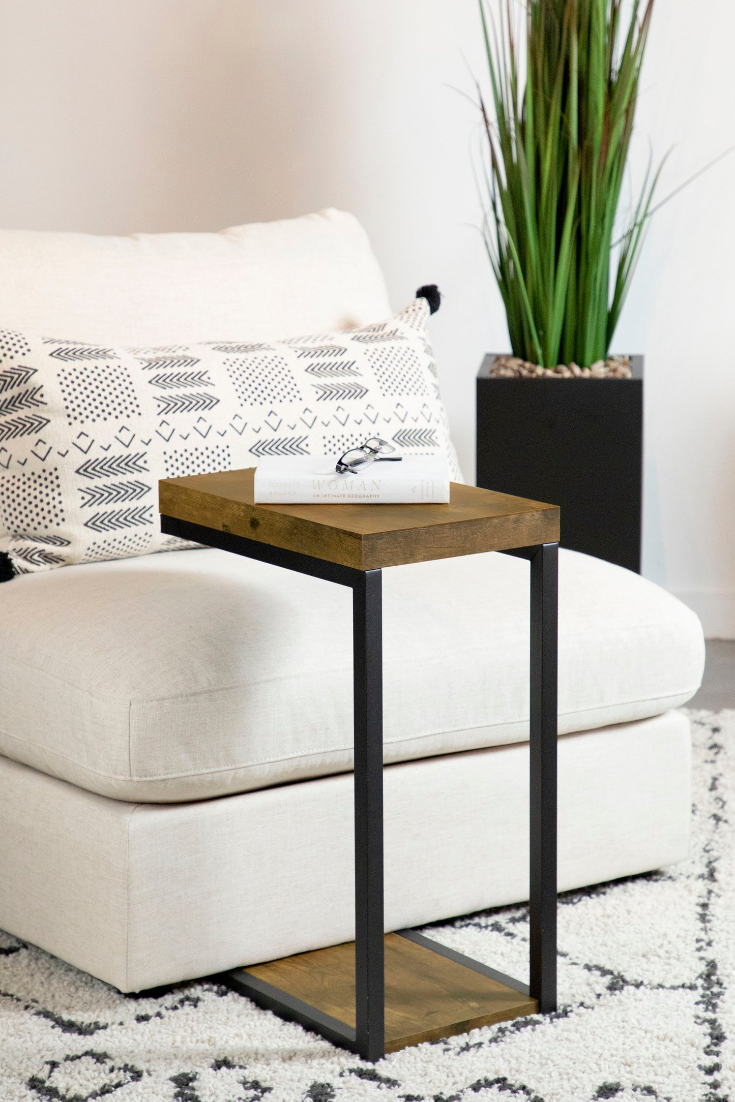 Beck Engineered Wood C-Shape Sofa Side Table Antique Nutmeg - Discount Furniture Connection
