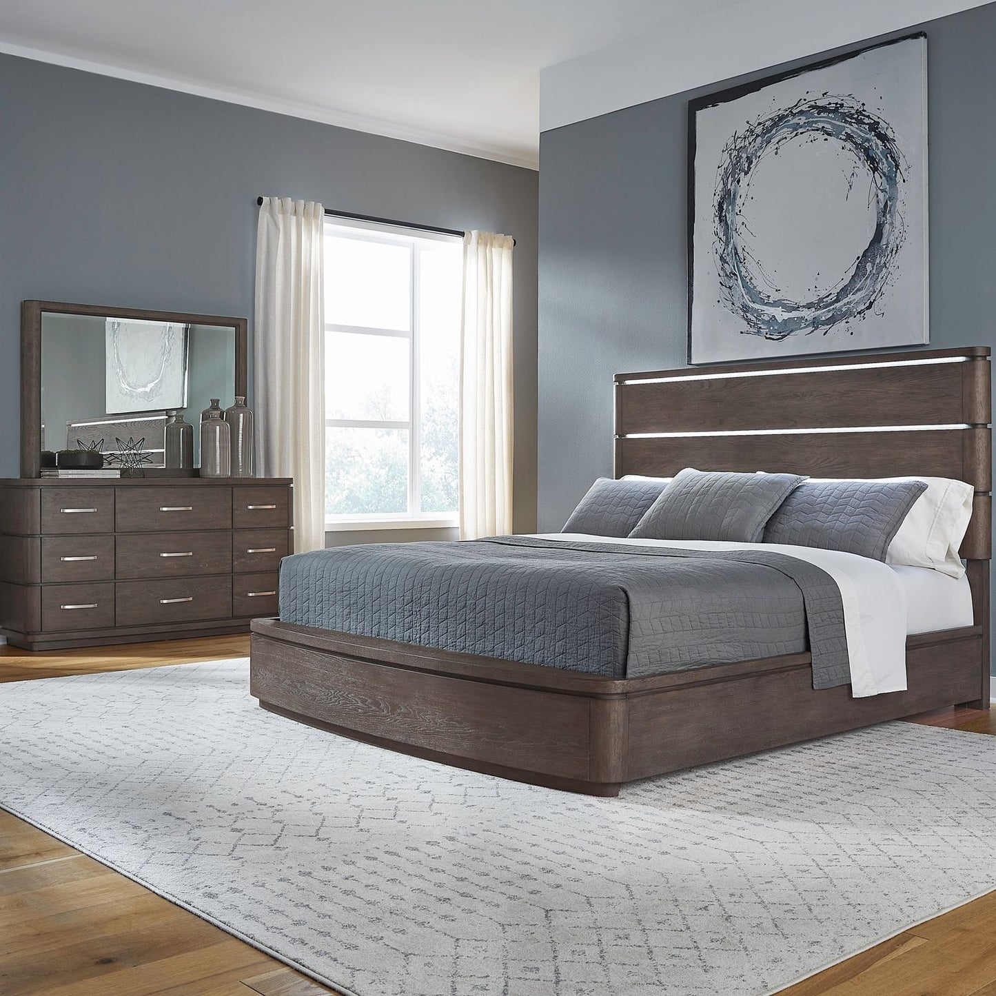King California Panel Bed, Dresser & Mirror
