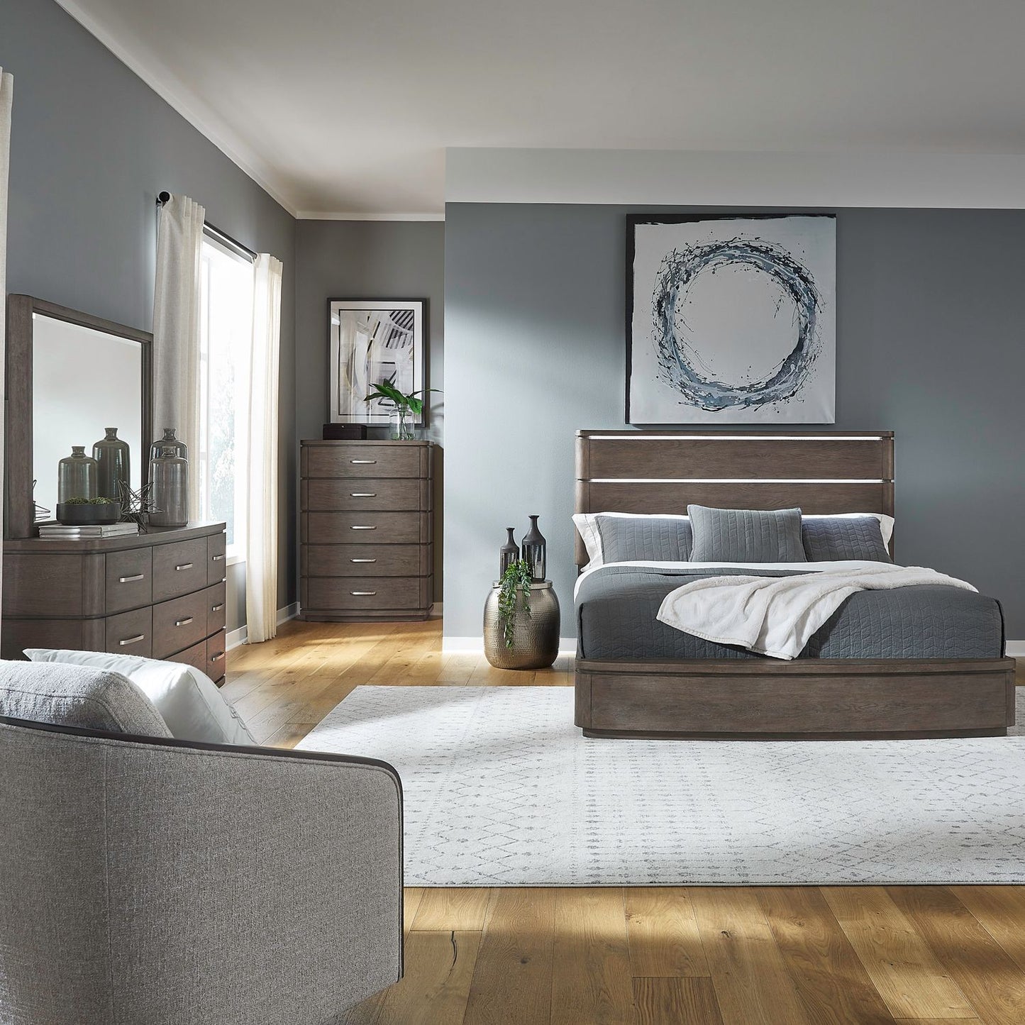 King California Panel Bed, Dresser & Mirror, Chest
