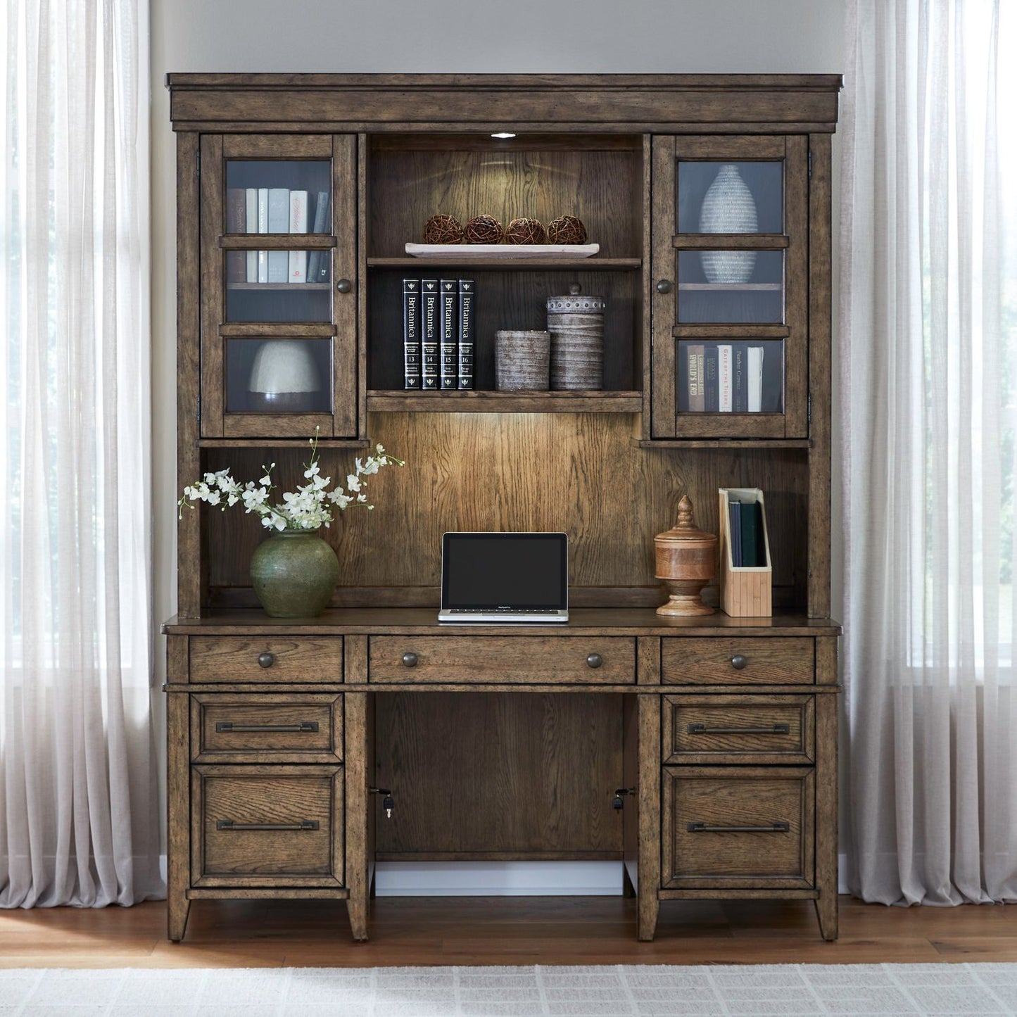 Credenza & Hutch