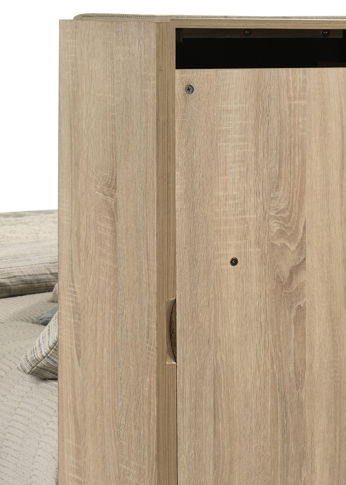 Arielle 4-piece Eastern King Bedroom Set Light Oak - Discount Furniture Connection