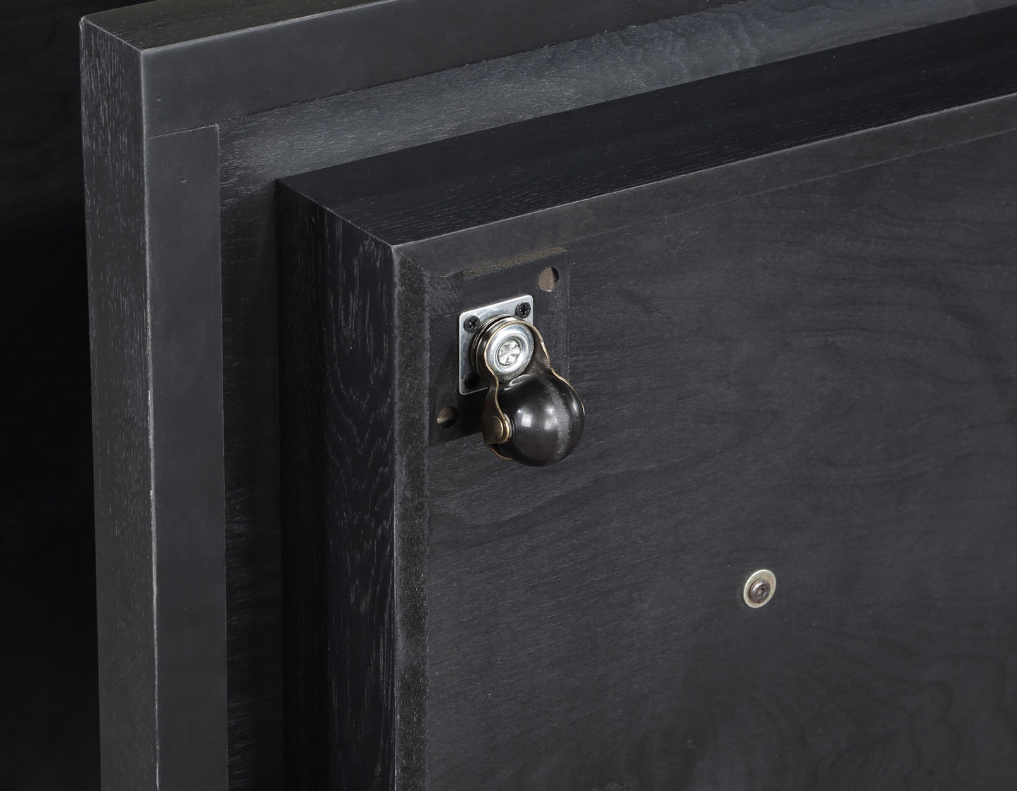 Canyon, Black

Cocktail Table, Castered
End Table