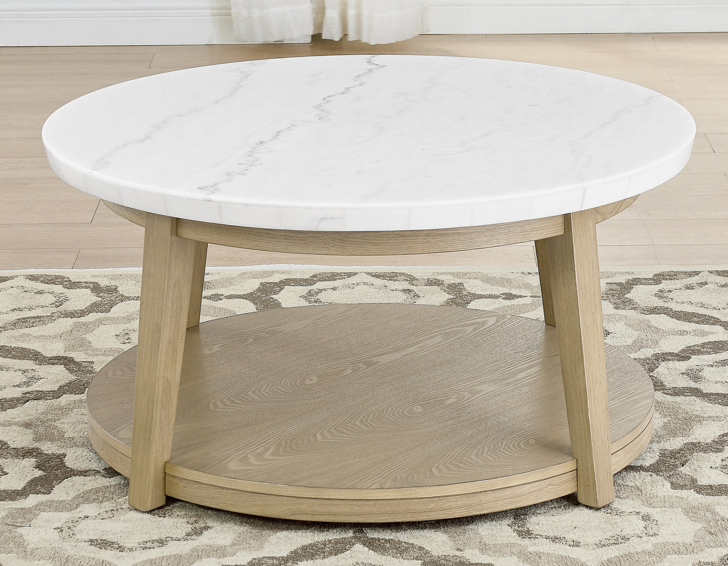 Vida Marble

Cocktail Table, Castered
End Table