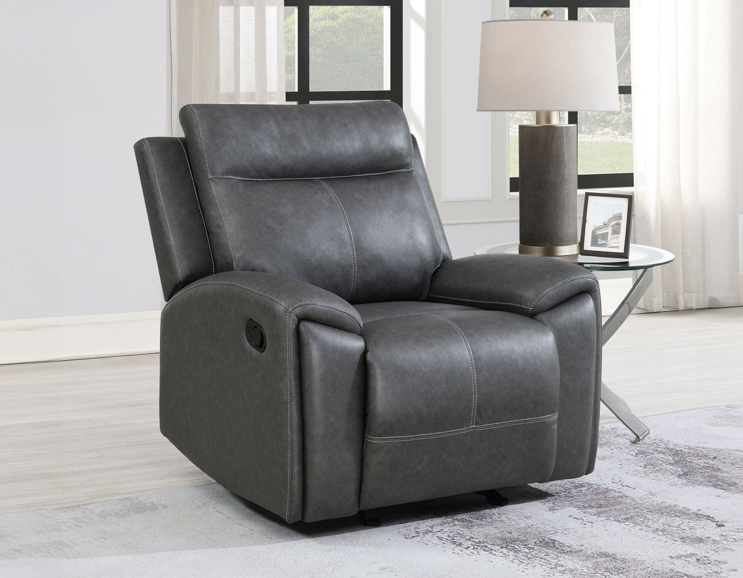 Gaston Manual Reclining

87″ Sofa, Drop-Down Console
65″ Loveseat
Recliner, Glider
