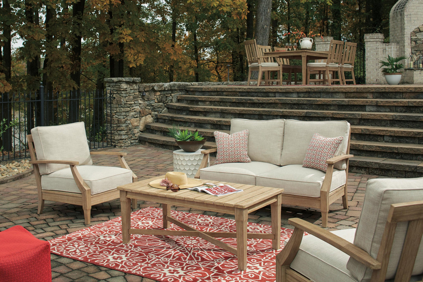 Clare View Loveseat w/Cushion - Discount Furniture Connection
