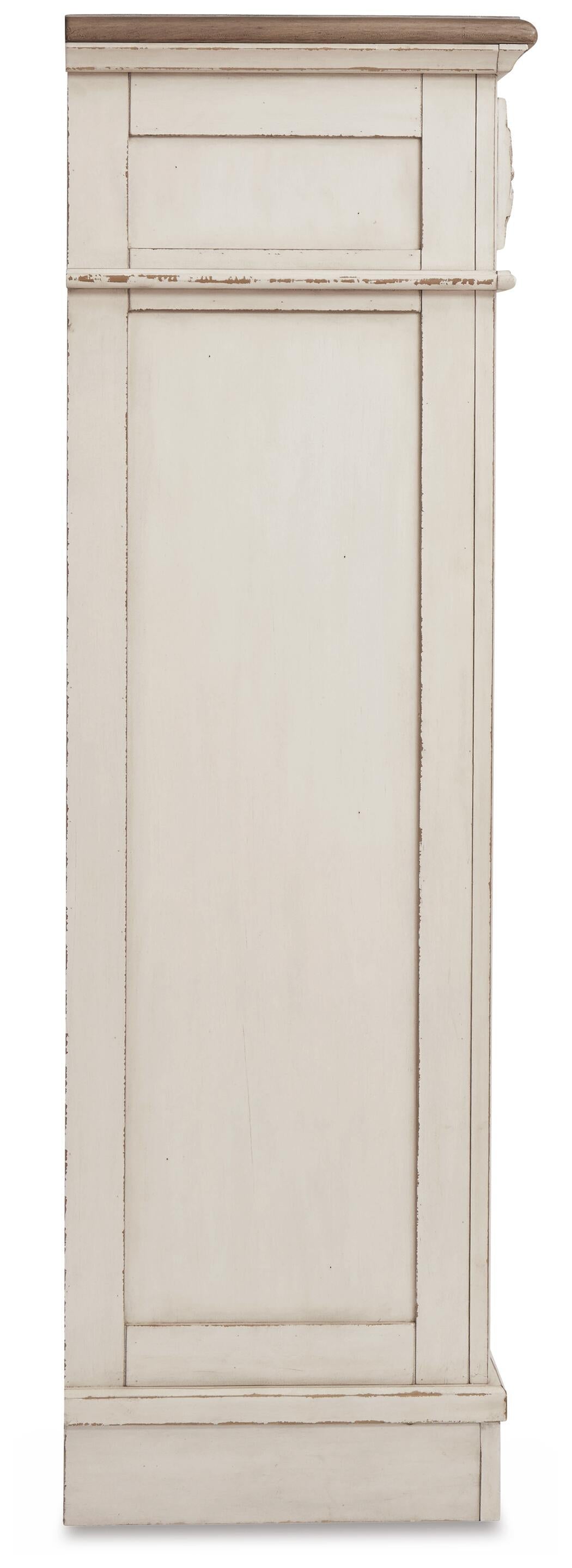 Realyn Five Drawer Chest - Discount Furniture Connection