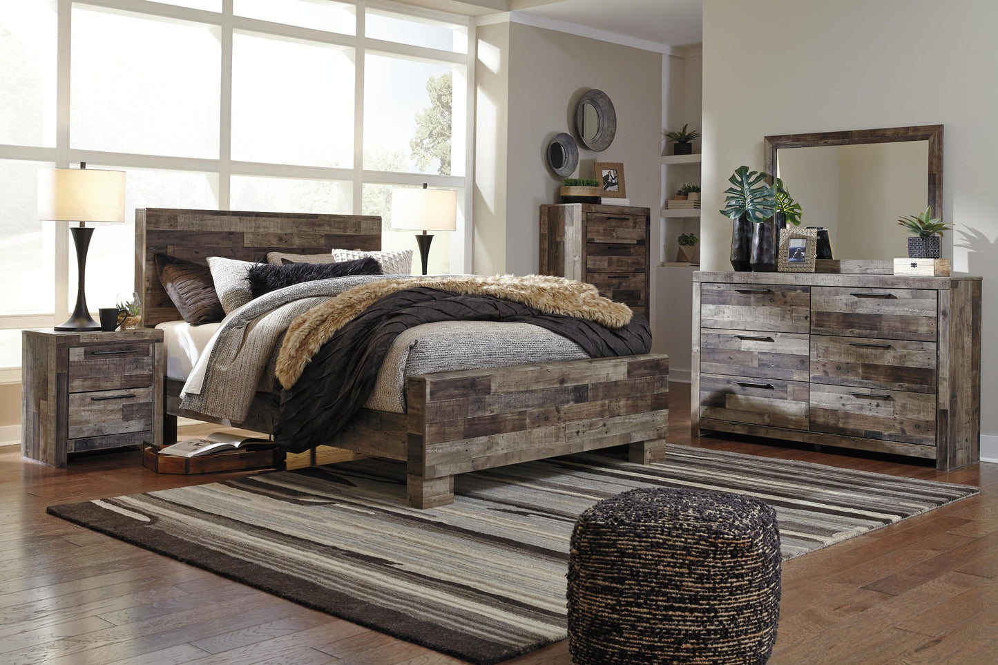 Derekson Dresser and Mirror - Discount Furniture Connection