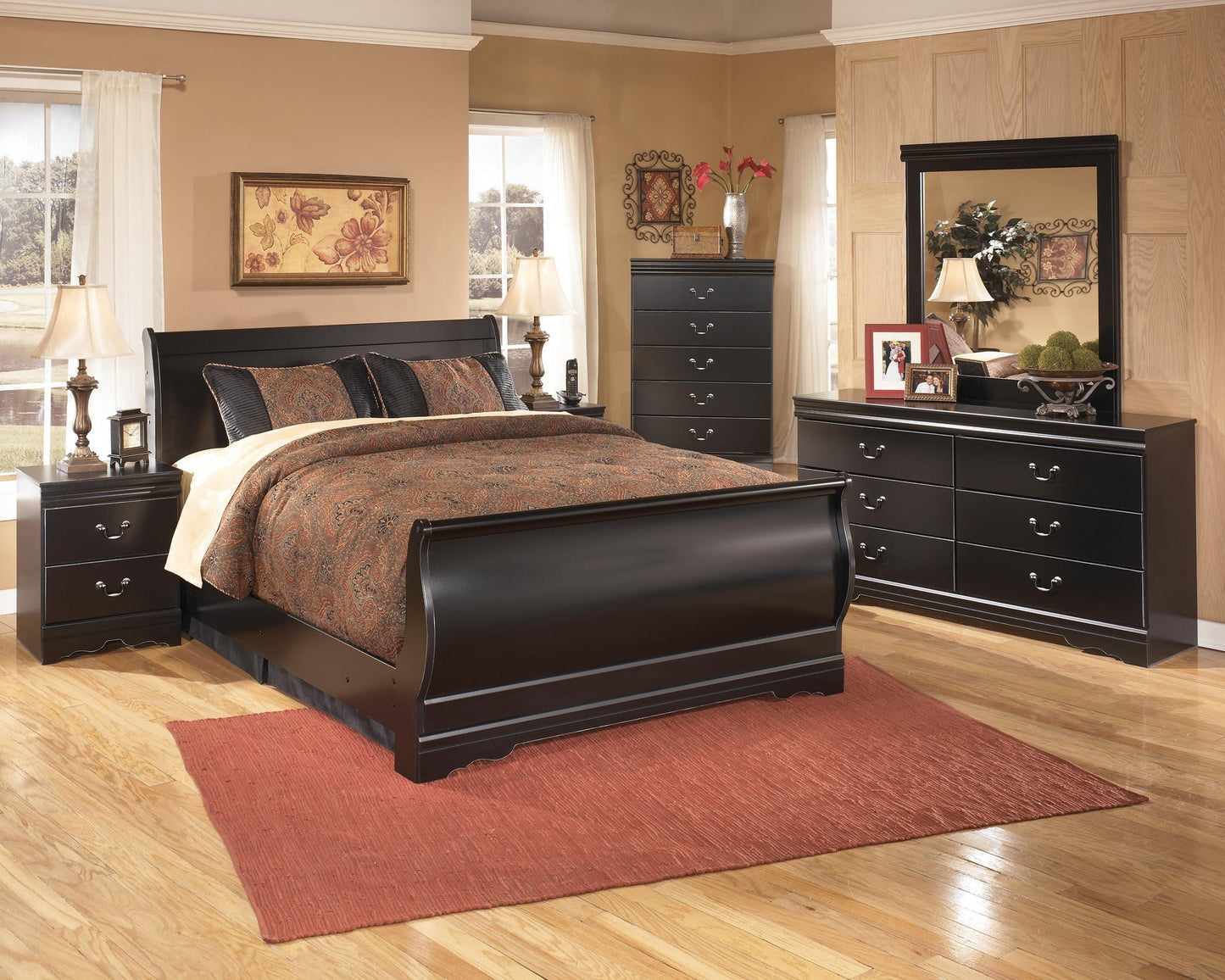 Huey Vineyard Five Drawer Chest - Discount Furniture Connection
