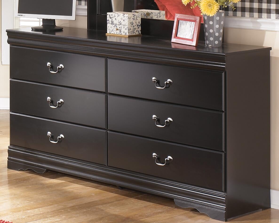 Huey Vineyard Six Drawer Dresser - Discount Furniture Connection