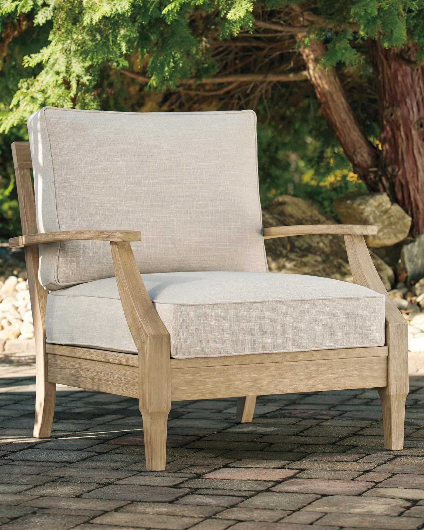 Clare View Lounge Chair w/Cushion (1/CN) - Discount Furniture Connection