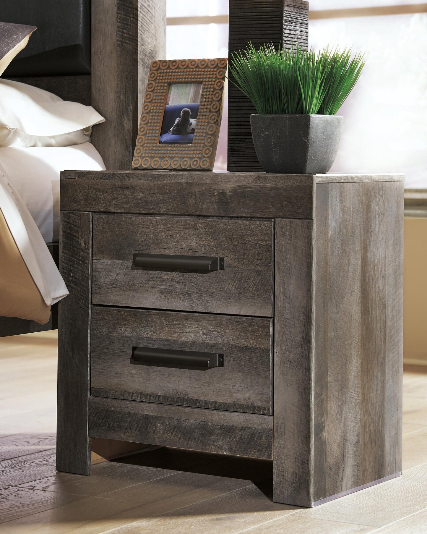 Wynnlow Two Drawer Night Stand - Discount Furniture Connection