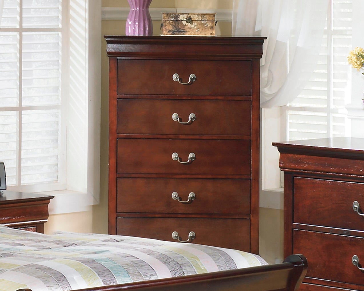 Alisdair Chest - Discount Furniture Connection