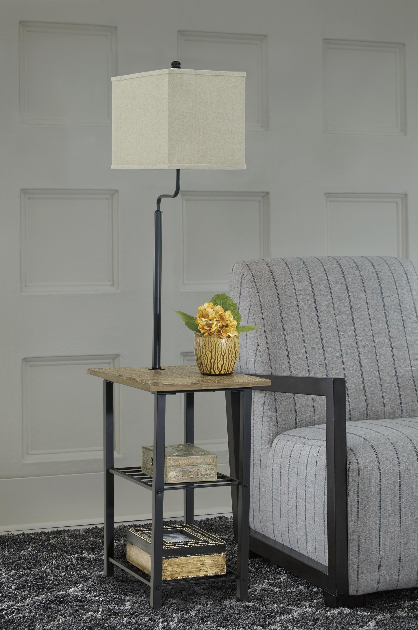 Shianne Metal Tray Lamp (1/CN) - Discount Furniture Connection