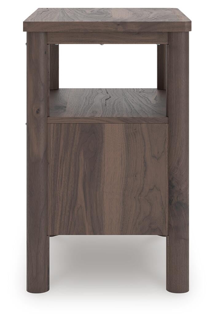 Pamytta Queen Upholstered Panel Platform Bed, Dresser, Mirror, Chest and Nightstand
