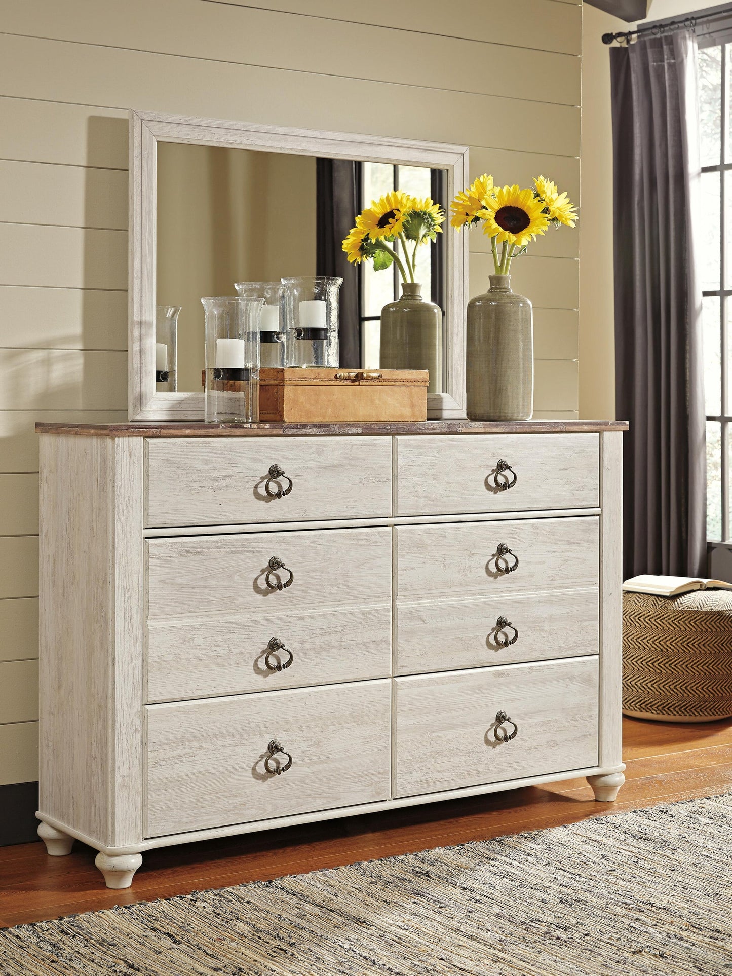 Willowton Dresser and Mirror - Discount Furniture Connection