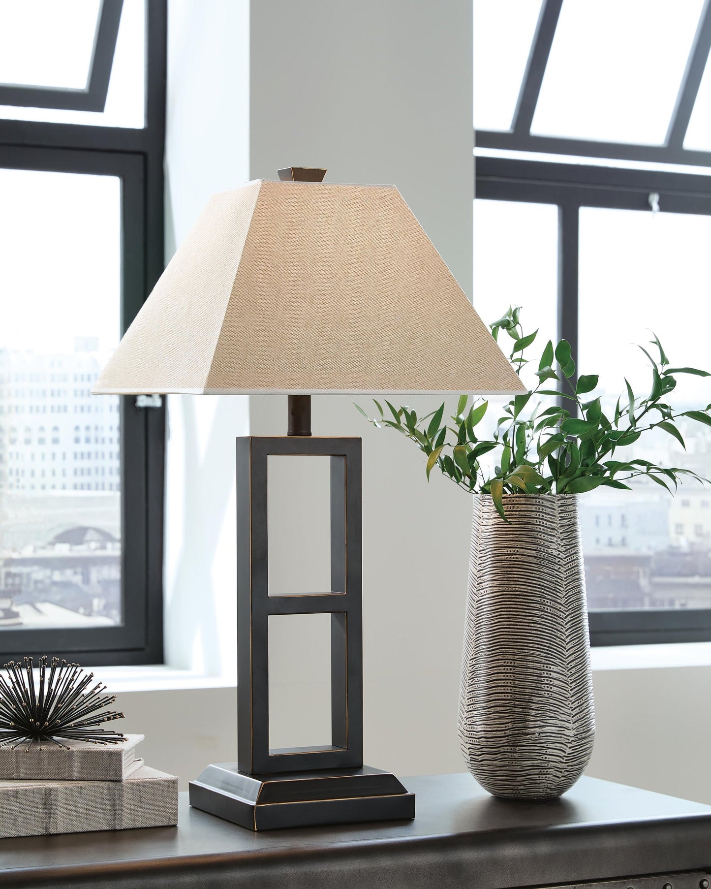 Deidra Metal Table Lamp (2/CN) - Discount Furniture Connection