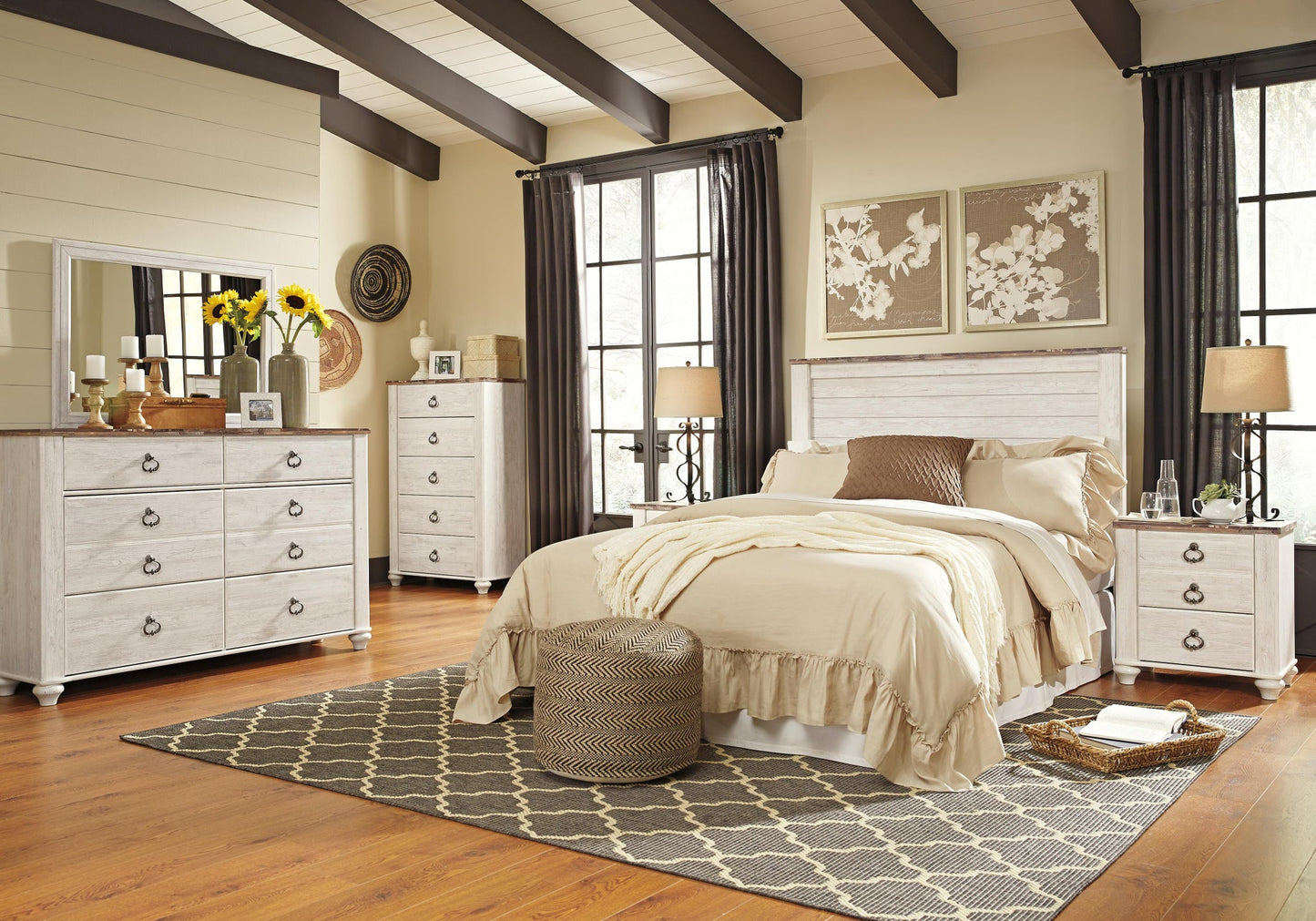 Willowton Five Drawer Chest - Discount Furniture Connection