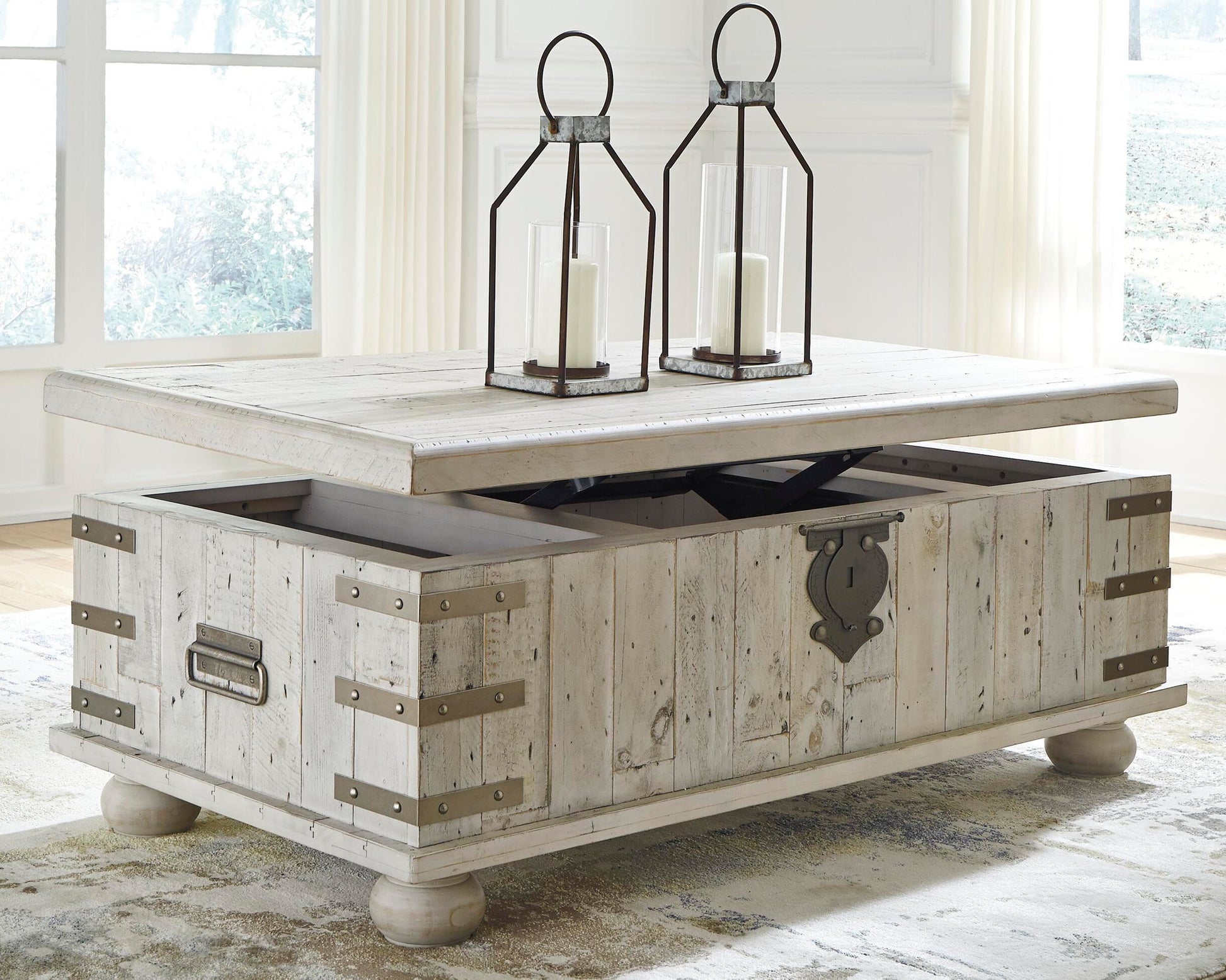 Carynhurst Lift Top Cocktail Table - Discount Furniture Connection