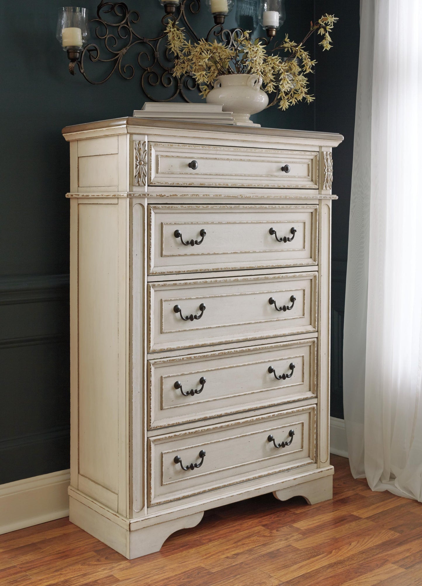 Realyn Five Drawer Chest - Discount Furniture Connection