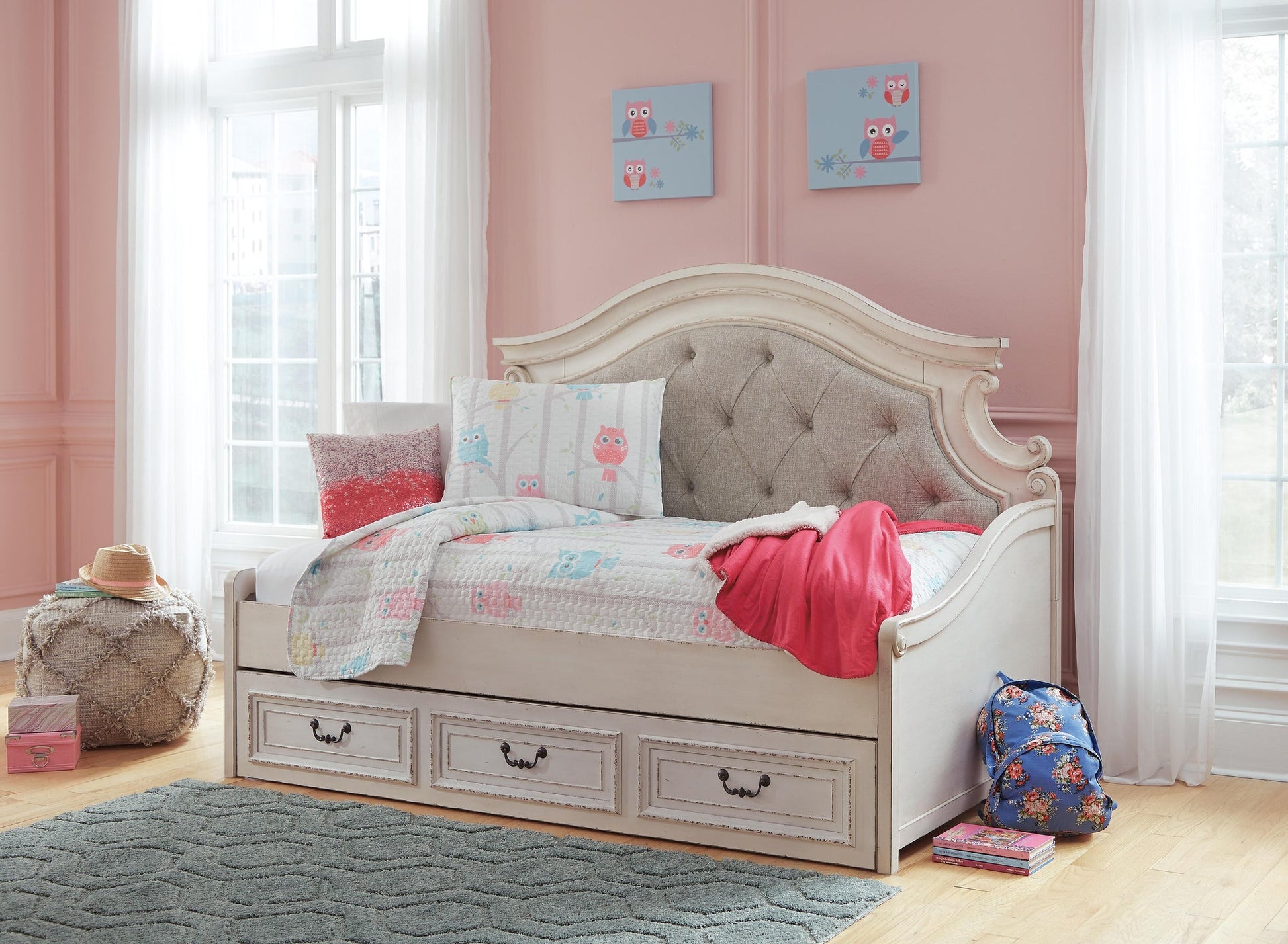 Realyn Twin Day Bed with 1 Large Storage Drawer - Discount Furniture Connection