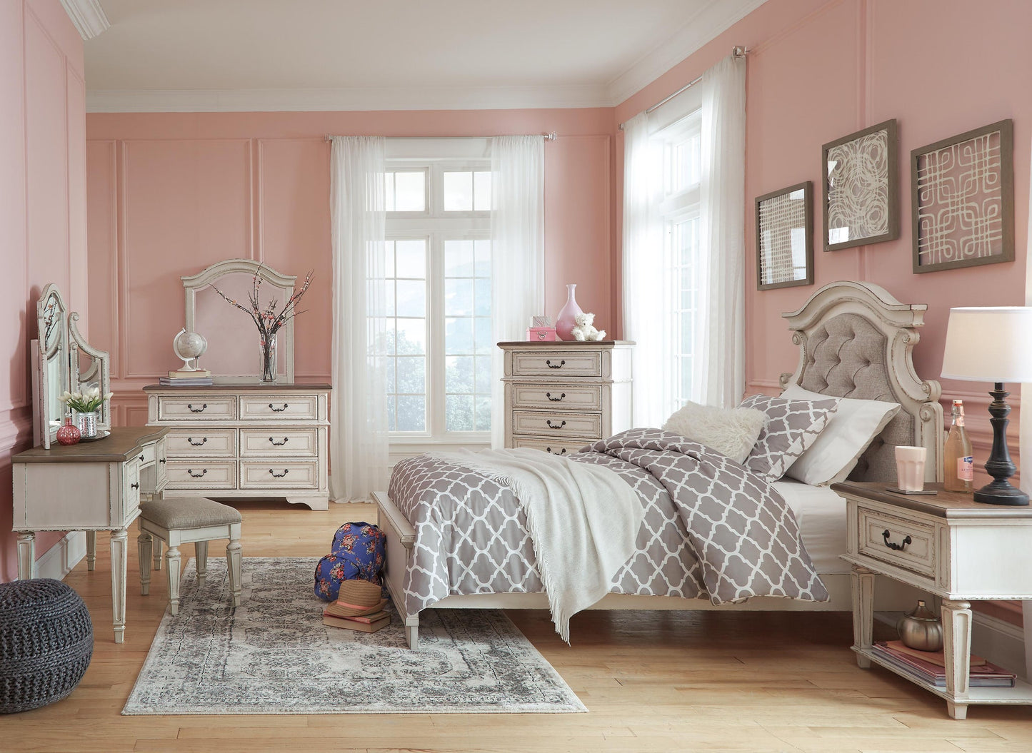 Realyn Chest - Discount Furniture Connection