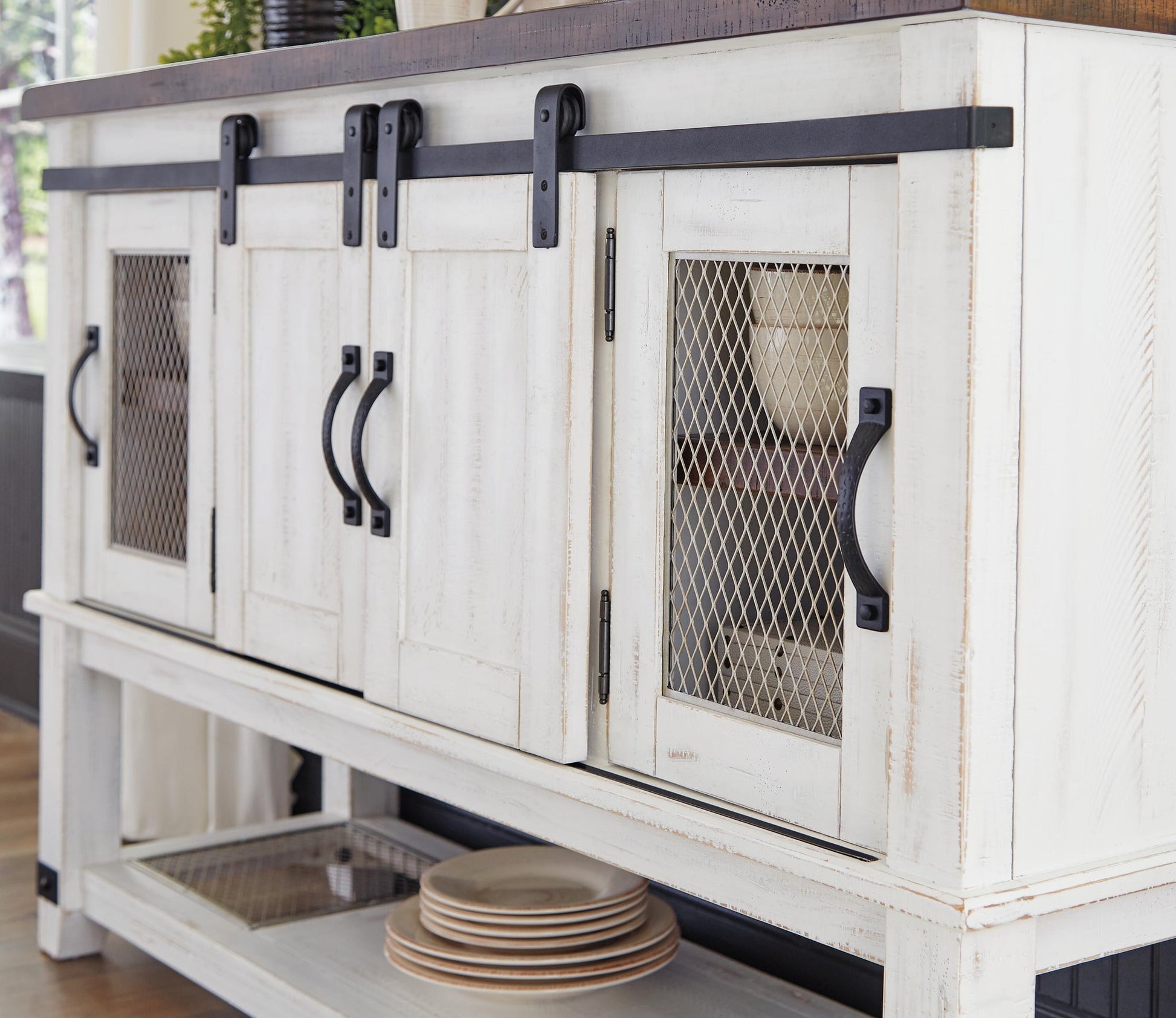 Valebeck Dining Room Server - Discount Furniture Connection