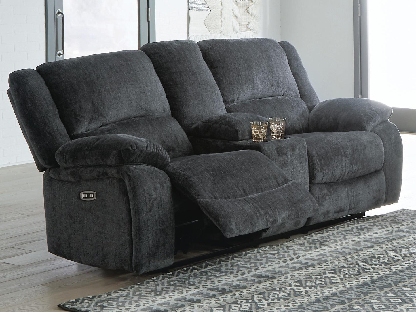 Draycoll DBL REC PWR Loveseat w/Console - Discount Furniture Connection