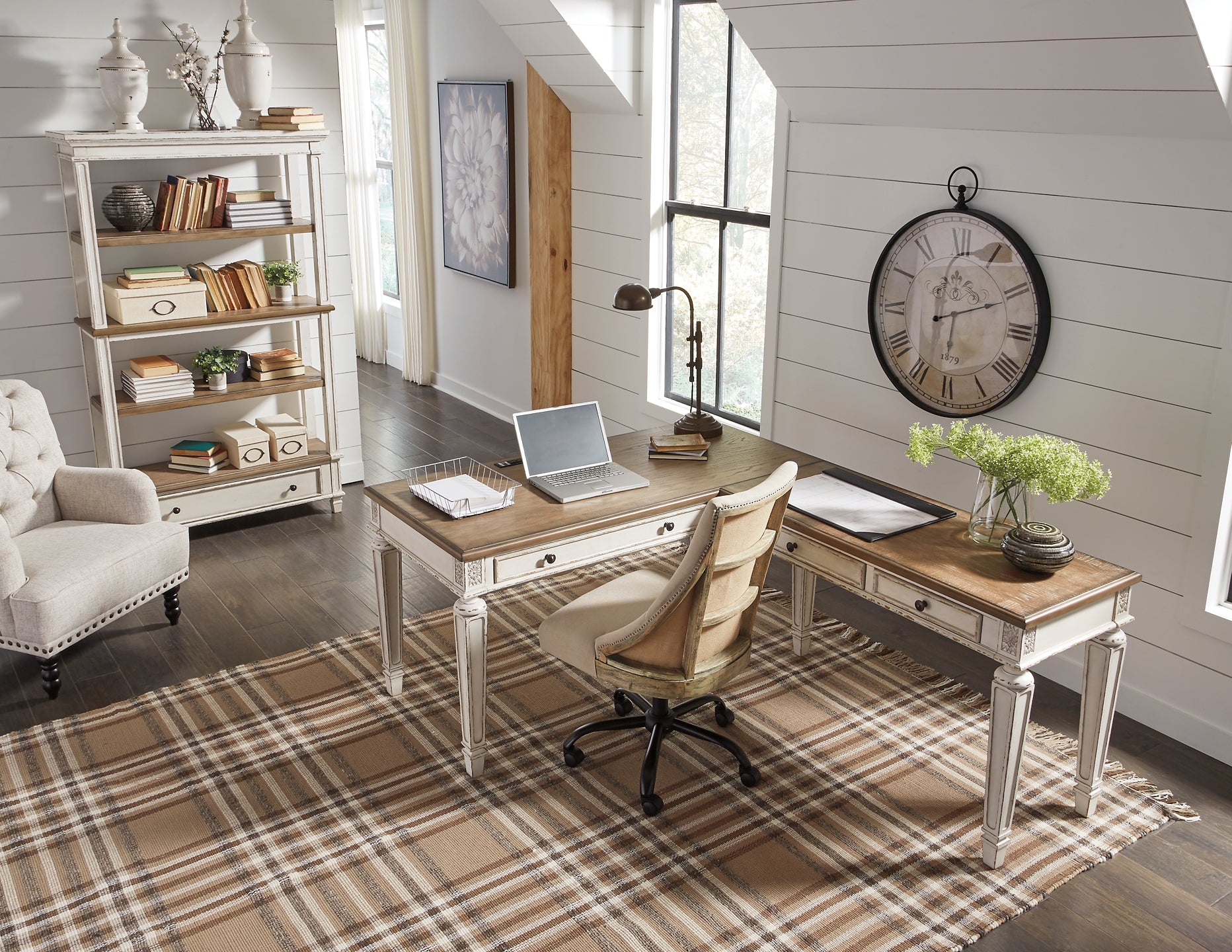 Realyn 2-Piece Home Office Desk – Discount Furniture Connection