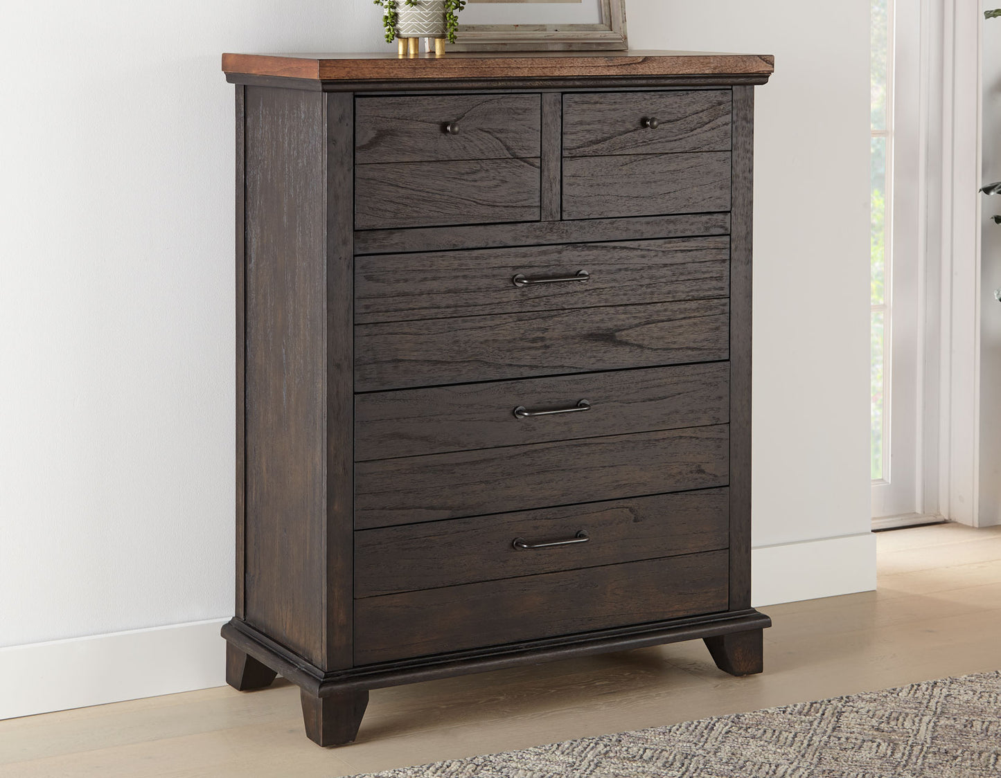 Bear Creek Brown King Bedroom