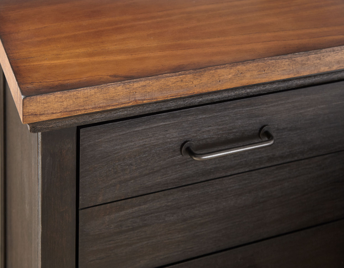 Bear Creek Brown King Bedroom