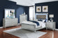 Gunnison 5-piece Queen Bedroom Set Silver Metallic - Discount Furniture Connection